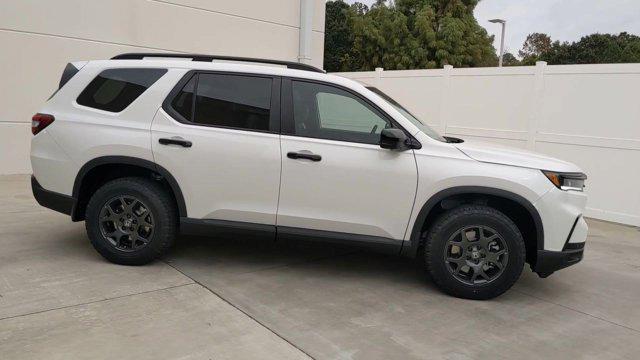 new 2025 Honda Pilot car, priced at $51,830