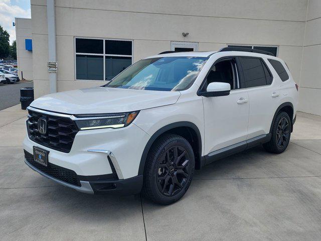 new 2025 Honda Pilot car, priced at $51,305
