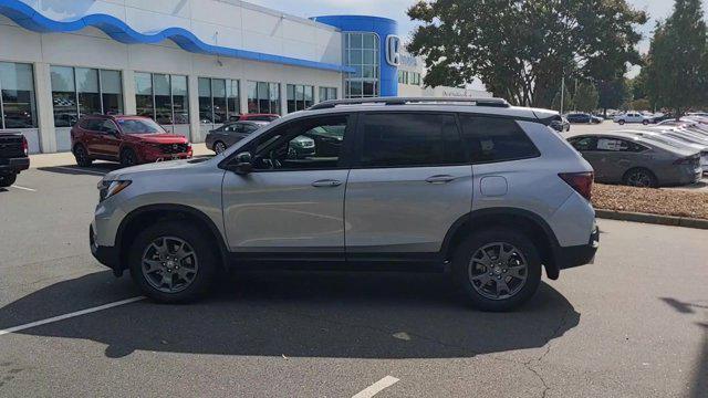 new 2025 Honda Passport car, priced at $49,195