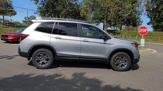 new 2025 Honda Passport car, priced at $49,195