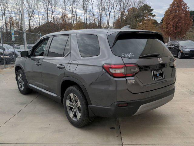 new 2025 Honda Pilot car, priced at $44,895