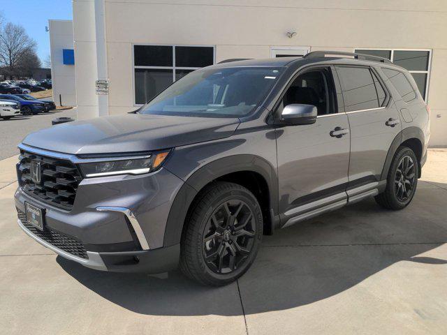 new 2025 Honda Pilot car, priced at $52,995