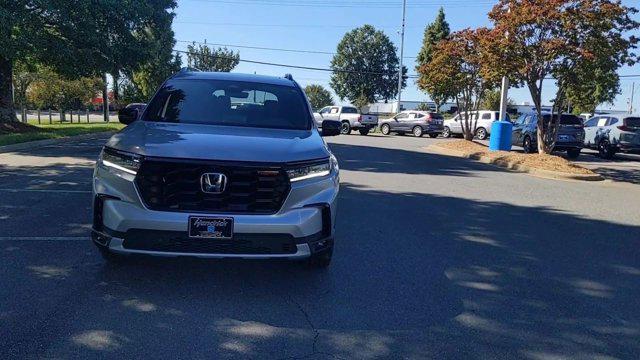 new 2025 Honda Pilot car, priced at $50,795