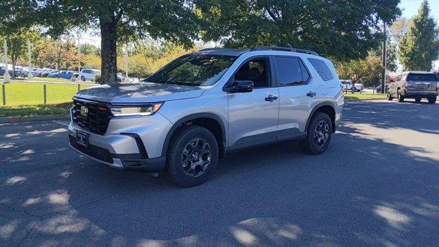 new 2025 Honda Pilot car, priced at $50,795