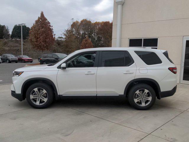 new 2025 Honda Pilot car, priced at $49,650