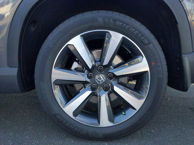 new 2025 Honda Pilot car, priced at $48,950