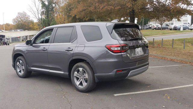 new 2025 Honda Pilot car, priced at $49,250