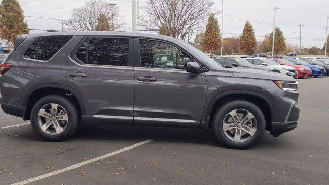 new 2025 Honda Pilot car, priced at $49,250