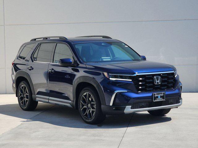 new 2025 Honda Pilot car, priced at $51,700