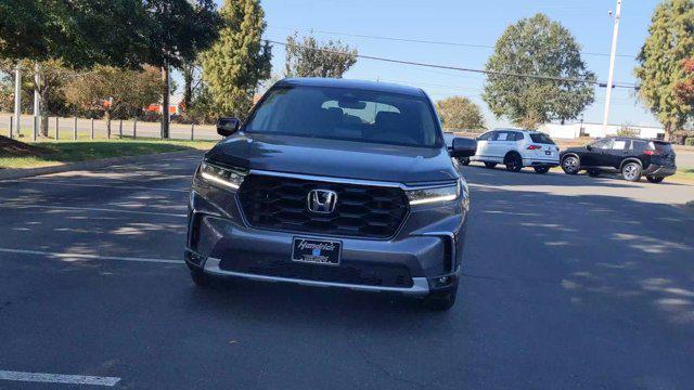 new 2025 Honda Pilot car, priced at $47,050