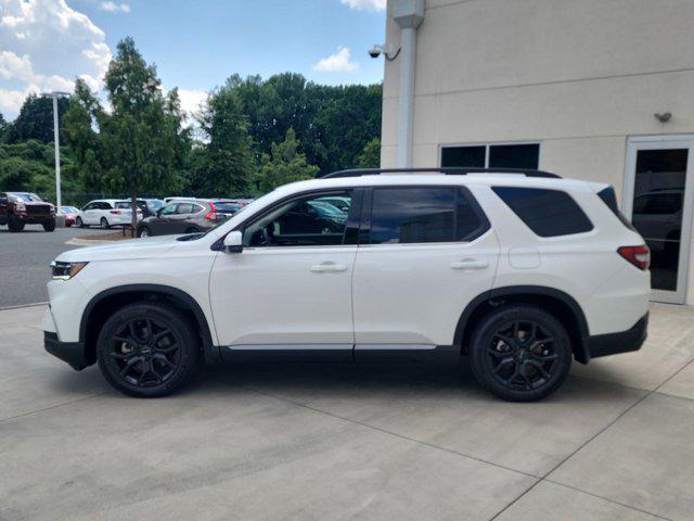 new 2025 Honda Pilot car, priced at $51,605