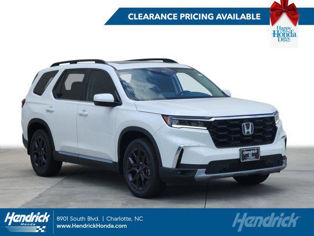 new 2025 Honda Pilot car, priced at $51,605