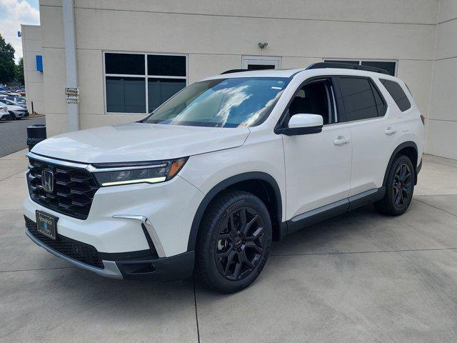 new 2025 Honda Pilot car, priced at $51,605