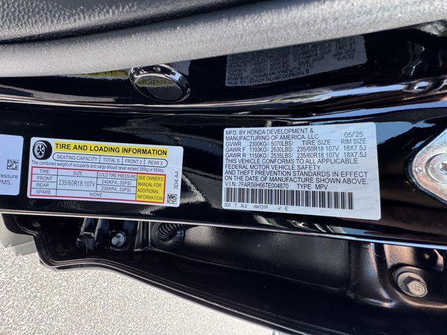 new 2026 Honda CR-V Hybrid car, priced at $40,195