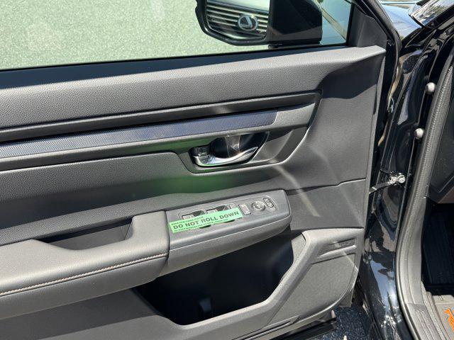 new 2026 Honda CR-V Hybrid car, priced at $40,195