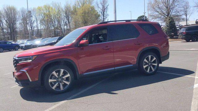 new 2025 Honda Pilot car, priced at $52,280