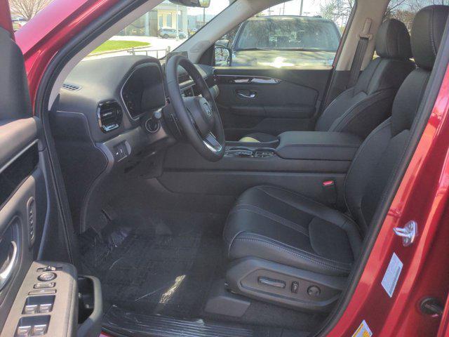 new 2025 Honda Pilot car, priced at $52,280