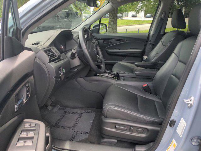used 2022 Honda Pilot car, priced at $35,995