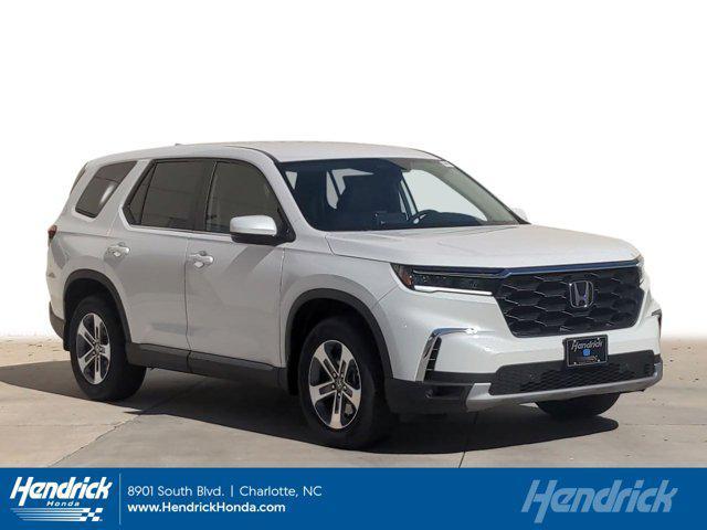 new 2025 Honda Pilot car, priced at $43,955