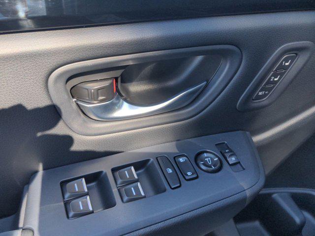 new 2025 Honda Pilot car, priced at $52,995