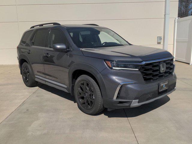 new 2025 Honda Pilot car, priced at $52,995