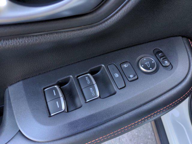 used 2025 Honda HR-V car, priced at $28,218