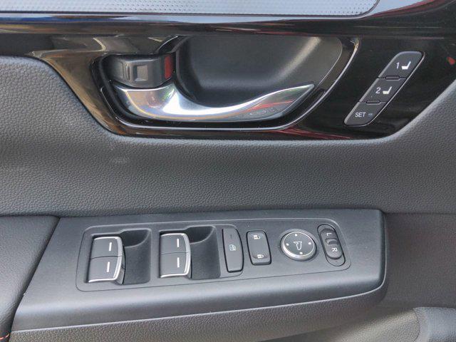 new 2025 Honda CR-V Hybrid car, priced at $42,950