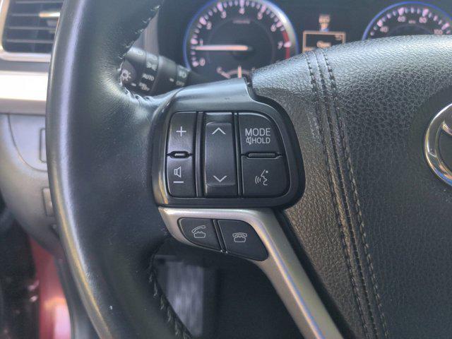 used 2016 Toyota Highlander car, priced at $22,995