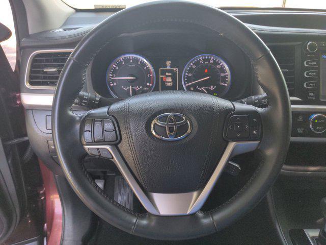 used 2016 Toyota Highlander car, priced at $22,995