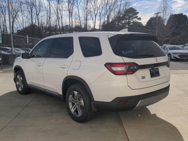 new 2025 Honda Pilot car, priced at $45,350