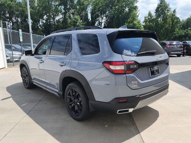 new 2025 Honda Pilot car, priced at $54,300