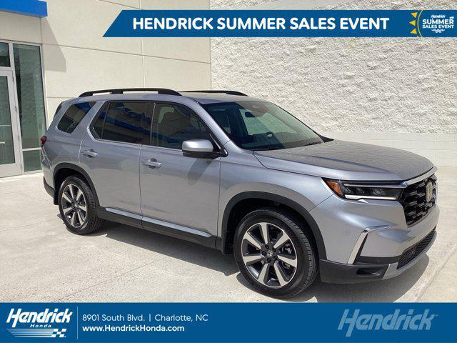 new 2025 Honda Pilot car, priced at $48,950