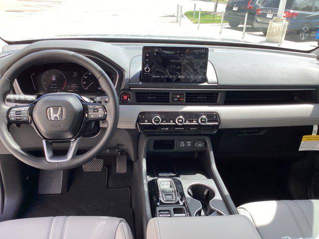 new 2025 Honda Pilot car, priced at $48,950