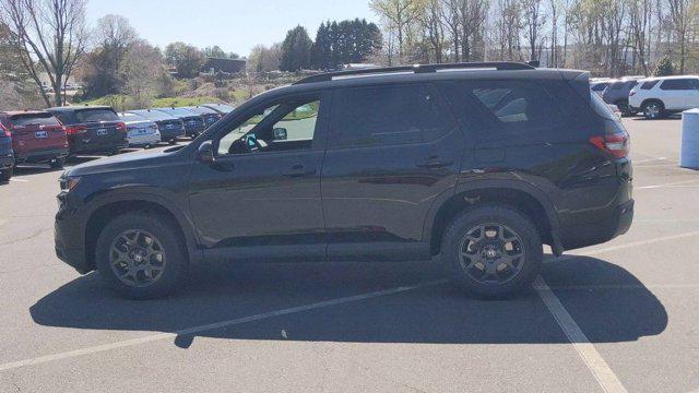 new 2025 Honda Pilot car, priced at $51,375