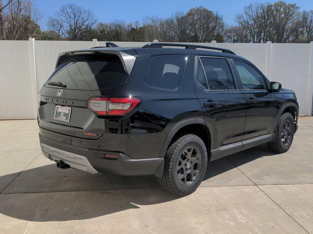 new 2025 Honda Pilot car, priced at $51,375