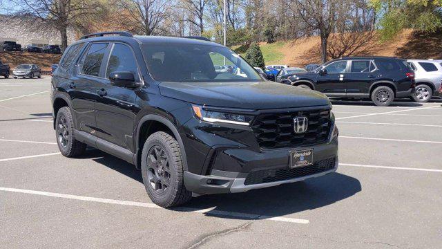 new 2025 Honda Pilot car, priced at $51,375