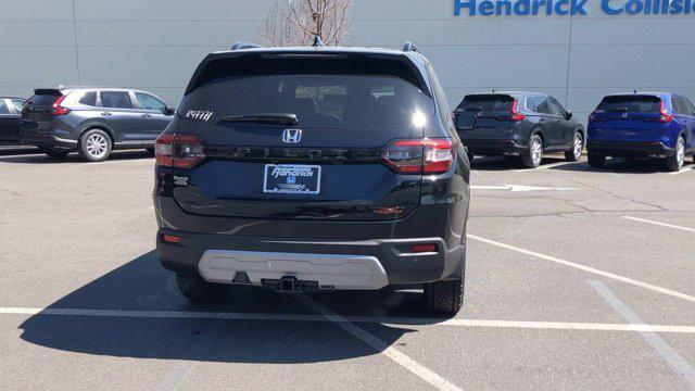 new 2025 Honda Pilot car, priced at $51,375