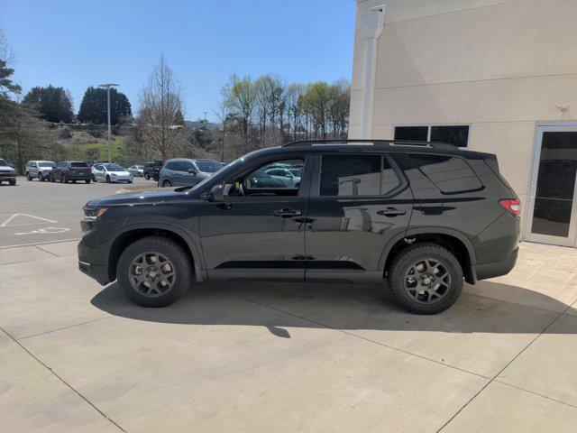 new 2025 Honda Pilot car, priced at $51,375