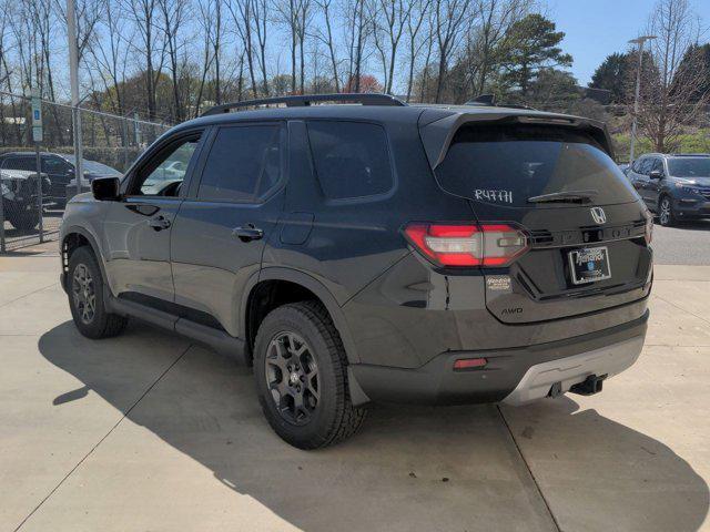 new 2025 Honda Pilot car, priced at $51,375