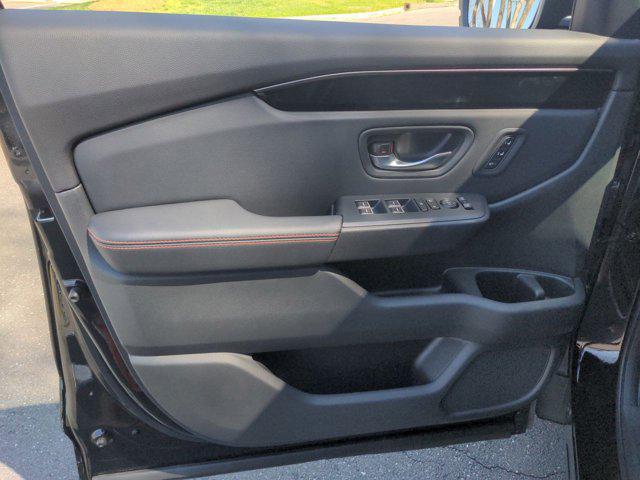 new 2025 Honda Pilot car, priced at $51,375