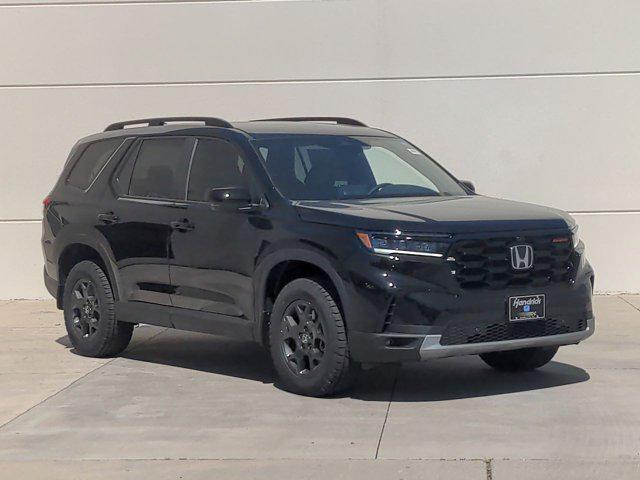 new 2025 Honda Pilot car, priced at $51,375