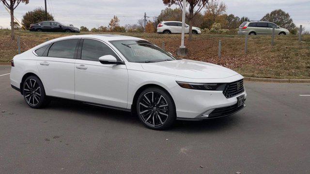 new 2025 Honda Accord Hybrid car, priced at $40,905