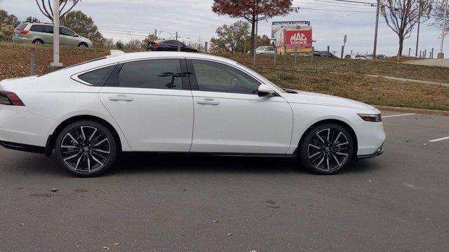 new 2025 Honda Accord Hybrid car, priced at $40,905
