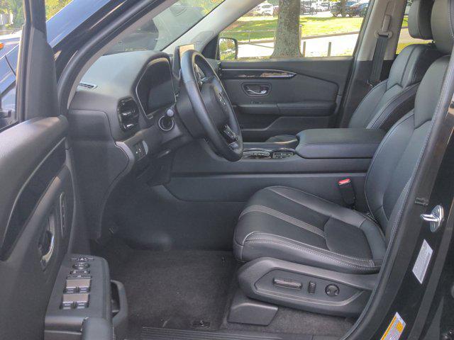 used 2024 Honda Pilot car, priced at $43,995