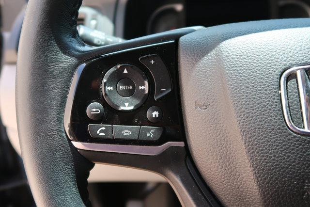 used 2022 Honda Pilot car, priced at $35,995