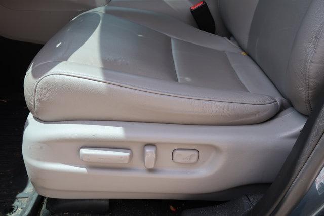 used 2022 Honda Pilot car, priced at $35,995