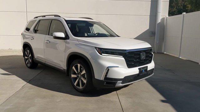 new 2025 Honda Pilot car, priced at $50,080