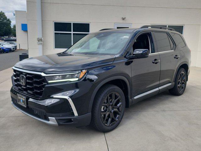 new 2025 Honda Pilot car, priced at $50,895