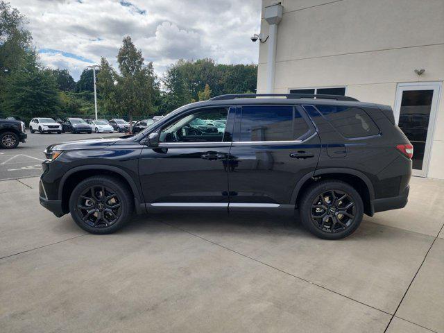 new 2025 Honda Pilot car, priced at $50,895