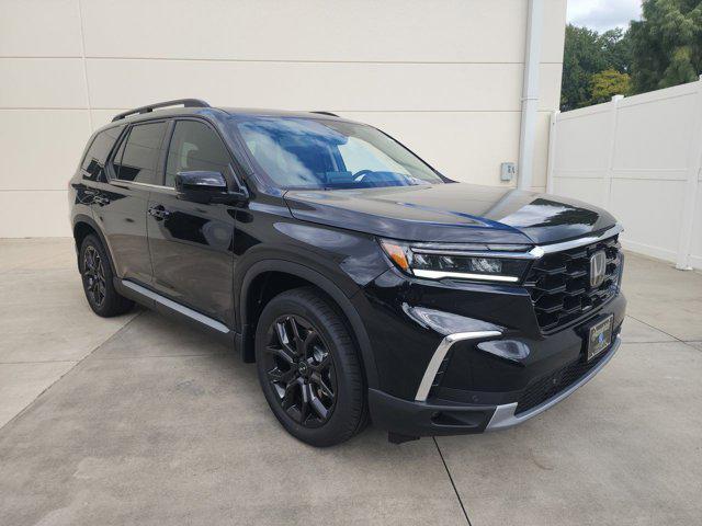 new 2025 Honda Pilot car, priced at $50,895